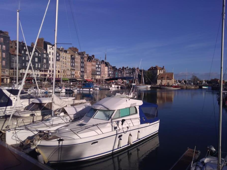 Cote Lavoir A Honfleur, Parking Prive, Ascenseur Extérieur photo